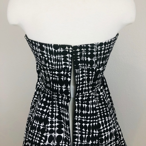 [Calvin Klein] Black/White Strapless Dress - Picture 3 of 7